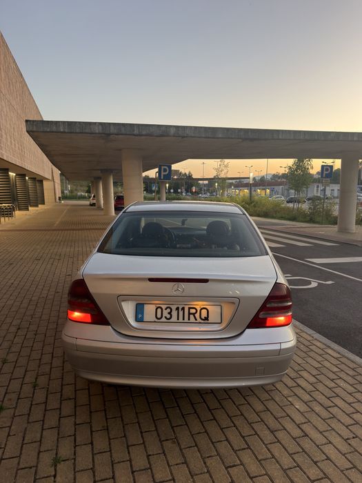 Vendo mercedes c200