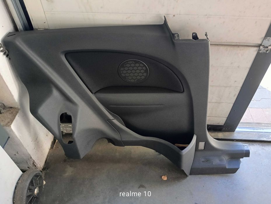 Boczek lewy tył Opel Corsa D 3d