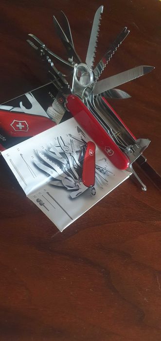 Scyzoryk victorinox Swiss Champ 1.6795