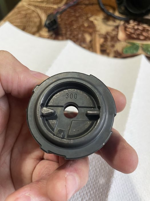 Запчасти на Вольво 2.4 бензин