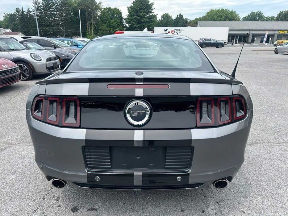 Ford Mustang      2014