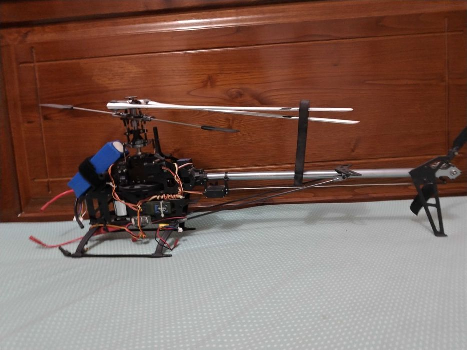 Helicóptero 500 HK64739403735426121