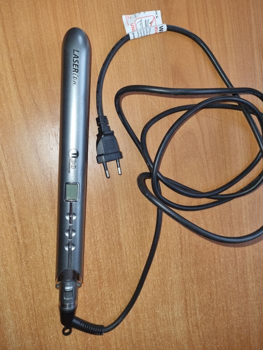 Вирівнювач волосся