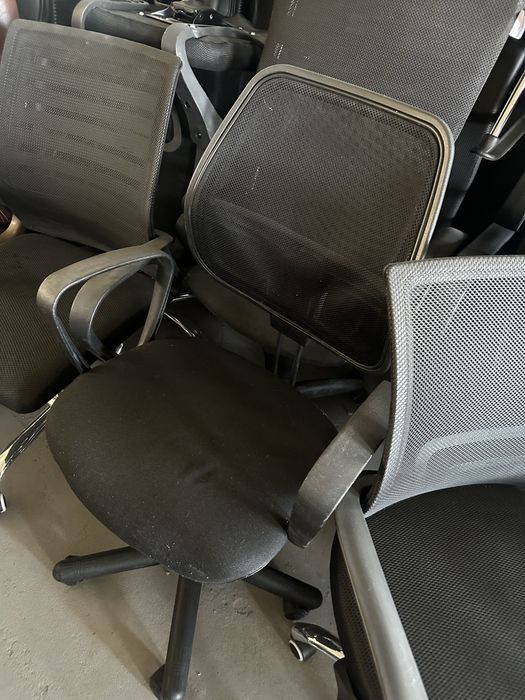 Распродажа офисных кресел кресла для руководителя конференц кресла