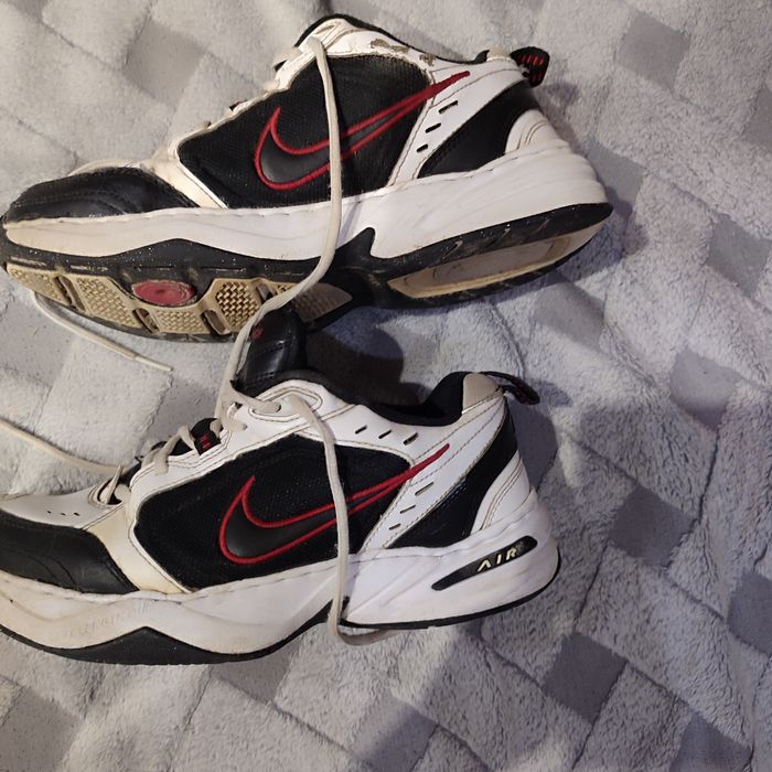 Кросівки Nike Air Monarch IV