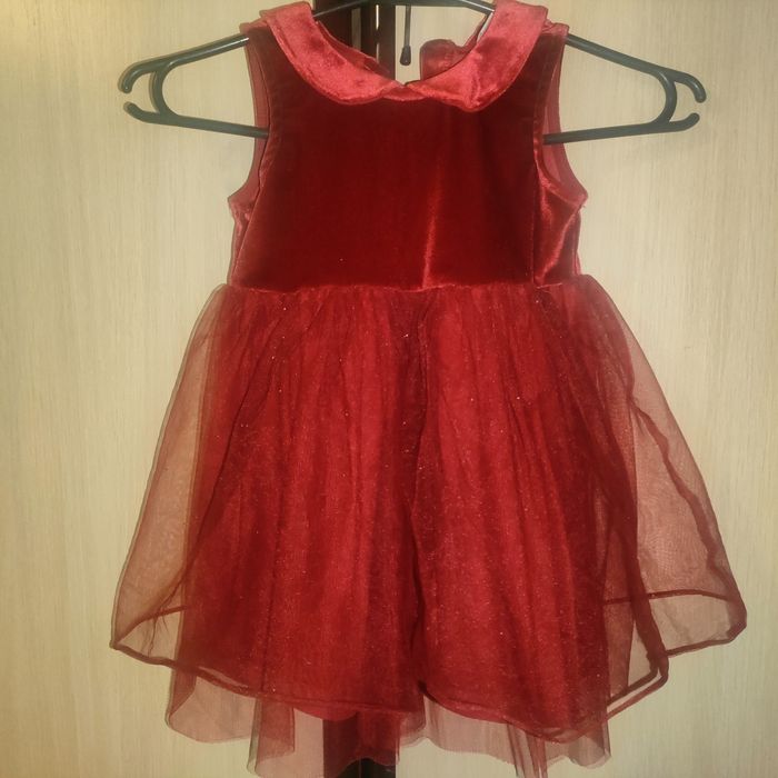 Продам платье детское.