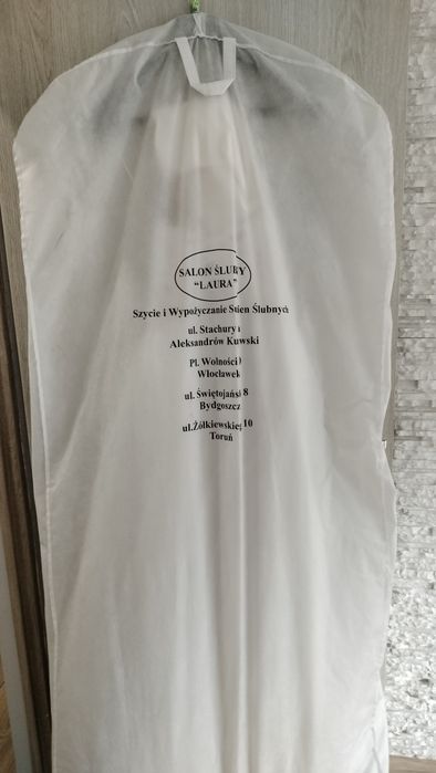 Sukienka ślubna.