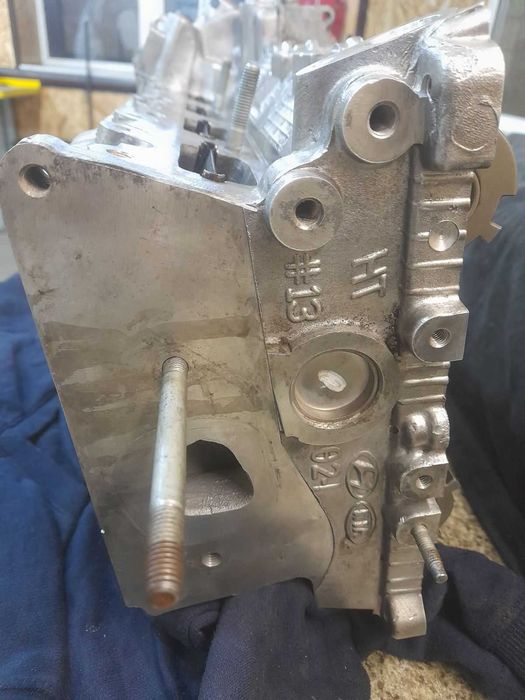 Головка блока цилиндров Hyundai/Kia g4kj 2,4gdi 221002GGB0