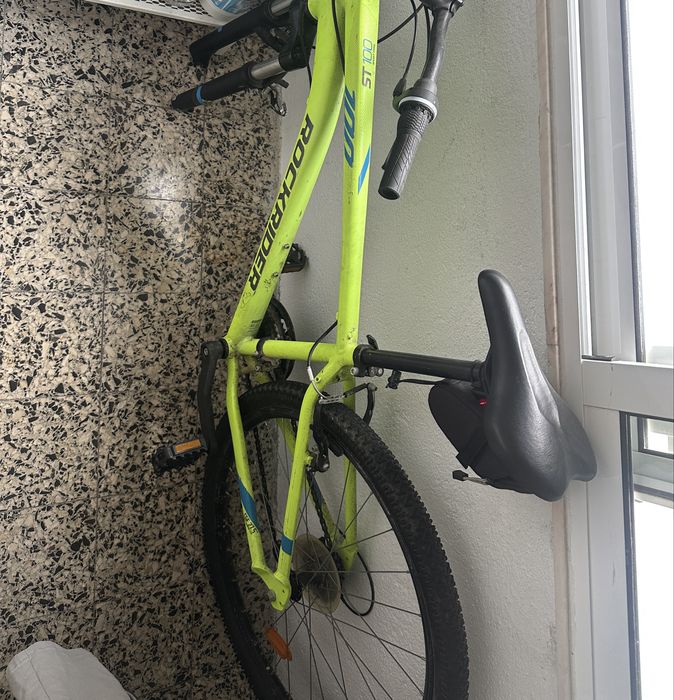 Bicicleta ROCKRIDER BTT ST 100 cor Amarela