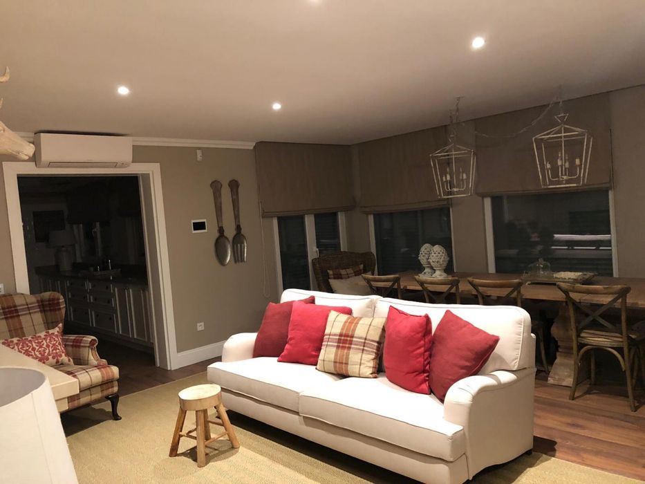 Sofa com 1.80m novo