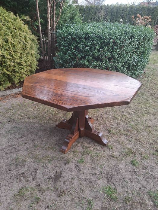 Stół dębowy okrągły na jednej nodze