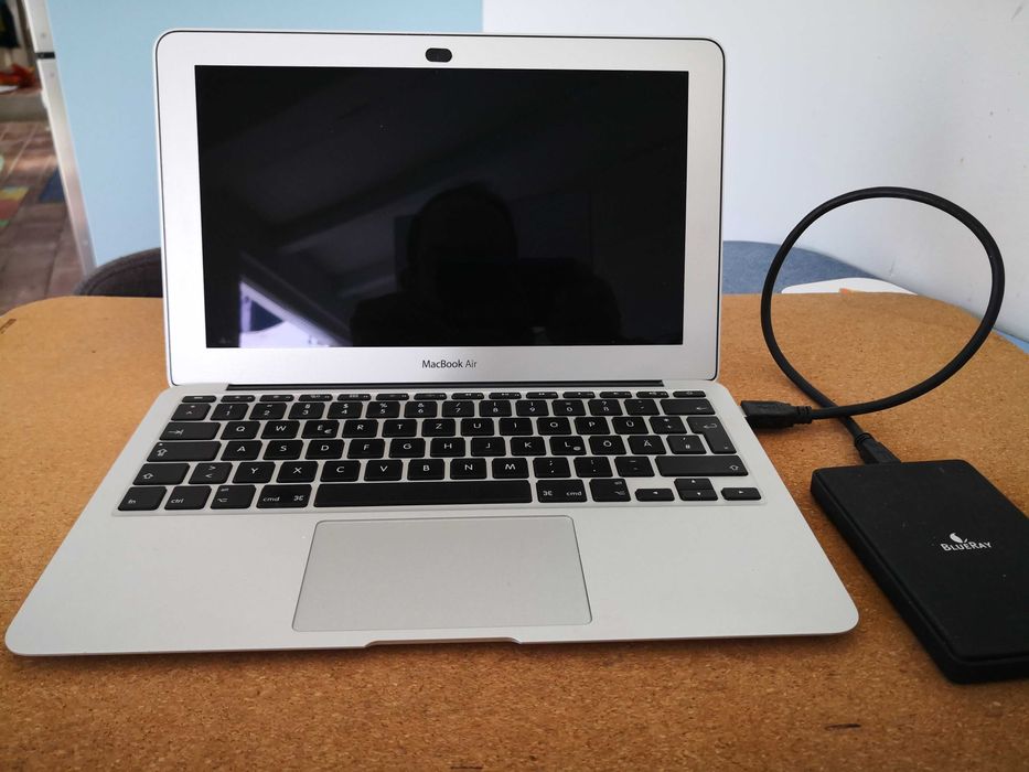 Apple MacBookAir 6,1 A1465