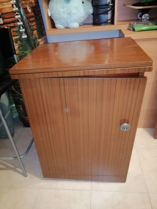 Máquina de Costura Singer