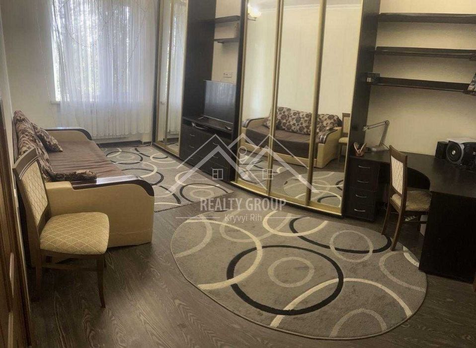 Продаж 3 кімн. квартири з чудовим плануванням з меблями. Євідновлення.