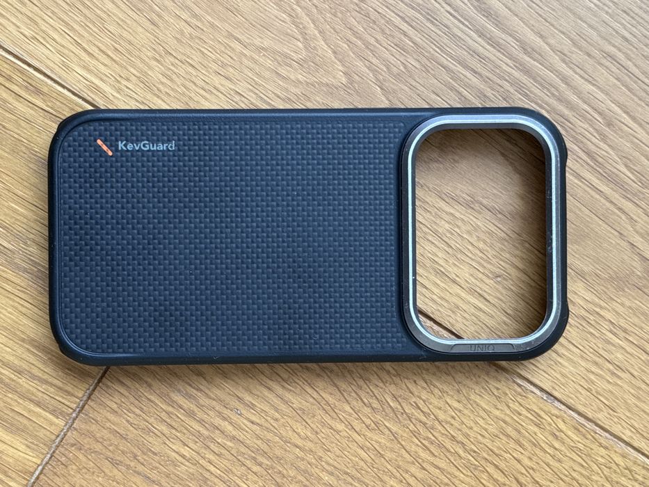 Etui do iphone 17 pro