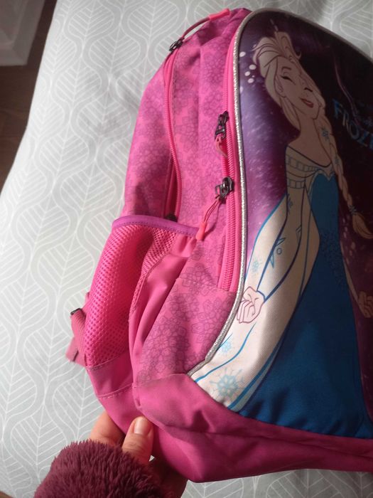 Mochila Escolar da Elsa cor de rosa