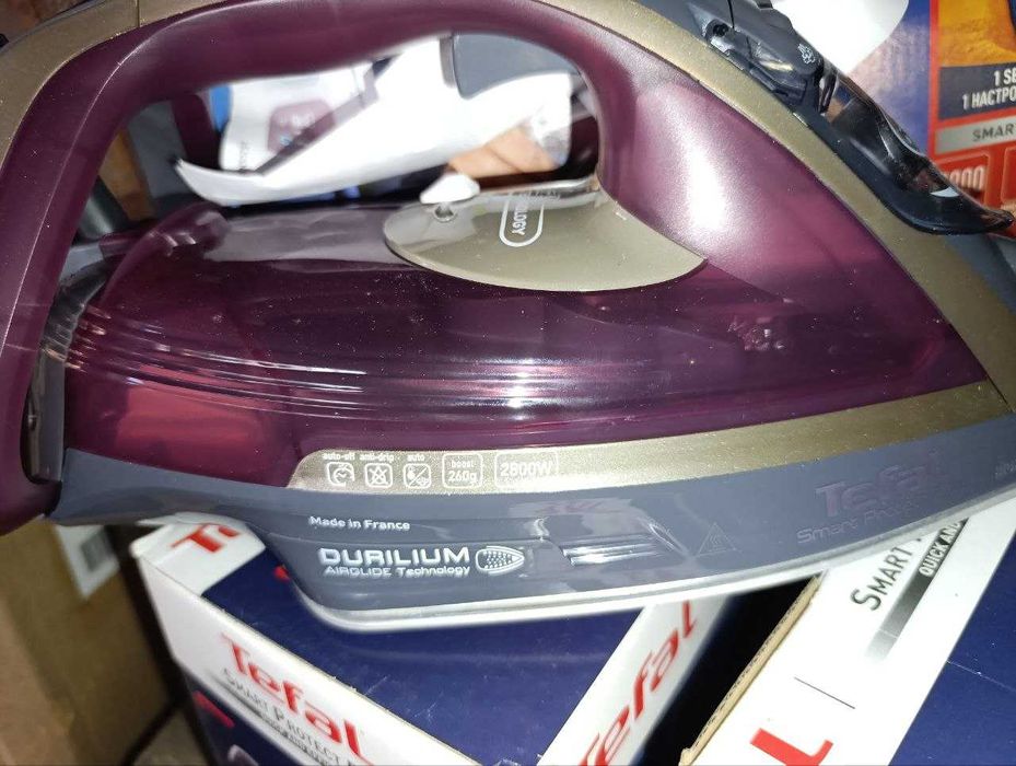 Утюг TEFAL производства Франция новый