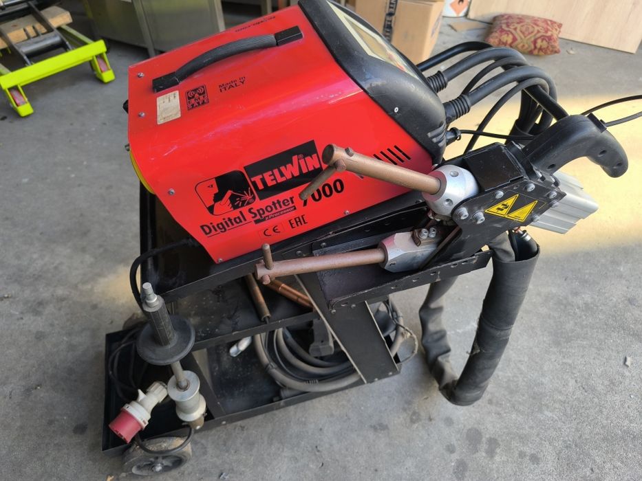 Aparelho soldar para chapeiro automóvel