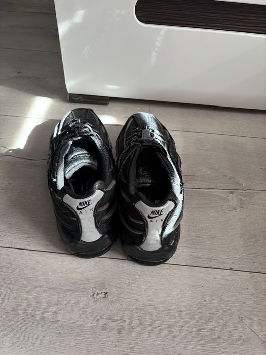 Sprzedam buty Sneakersy Nike Air Max 95 x Comme des Garçons