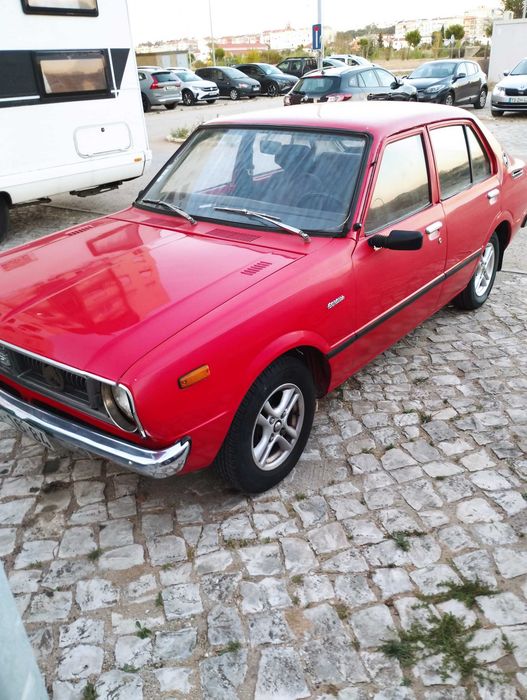 Toyota corolla ano 75