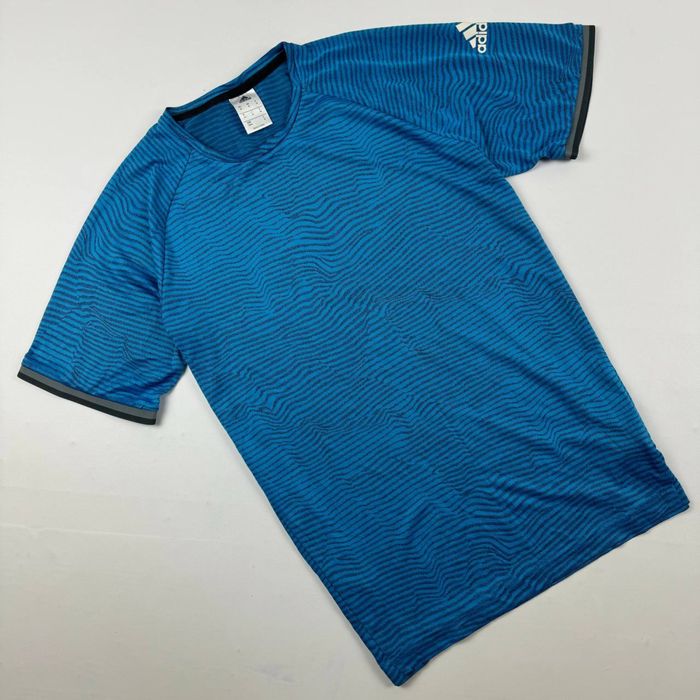 Чоловіча лайтова фатболка Adidas