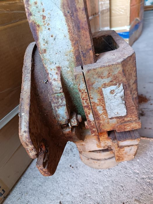 Тисы фрезерного станка