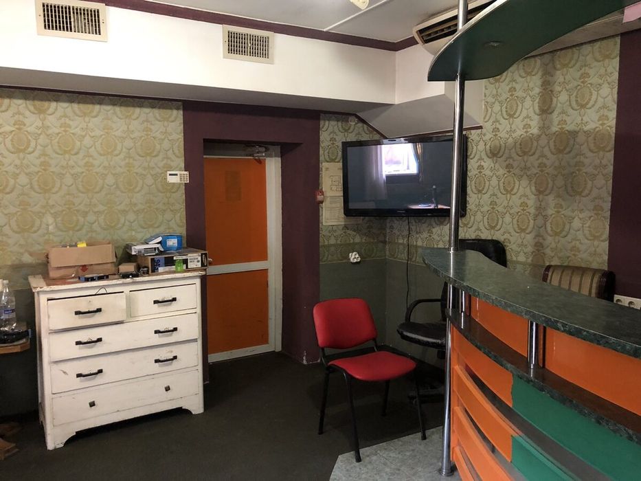 Продається комерційне приміщення  на бульварі Д. Галицького