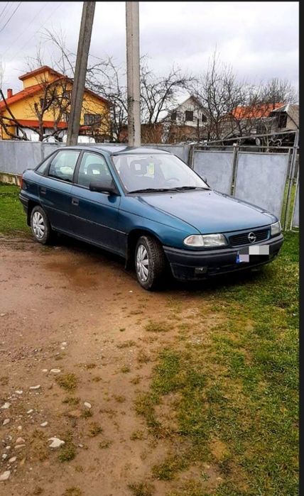 авто Опель Астра автомат