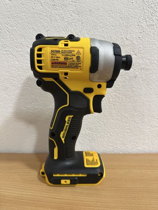 Акумуляторний ударний імпакт dewalt dcf809