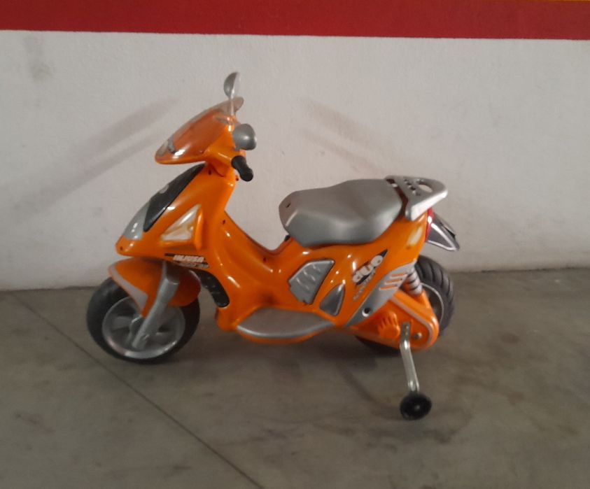 Mota para criança a bateria