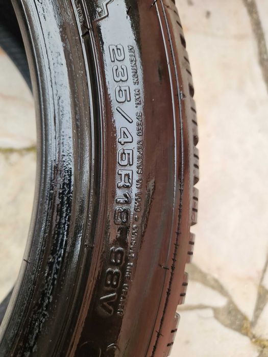 Pneus Dunlop WinterSport5 235/45/r18 98v
