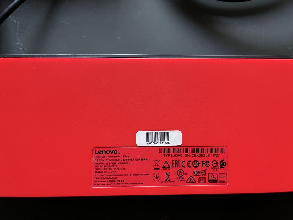 ThinkPad Thunderbolt 3 Dock TYPE:40AC64354203804163121