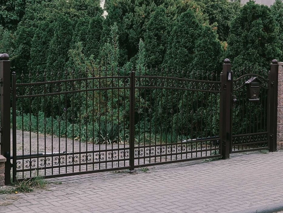 Bramy, Furtki, Napędy, Przęsła, Bramy przesuwne, Montaż, Cynkowanie