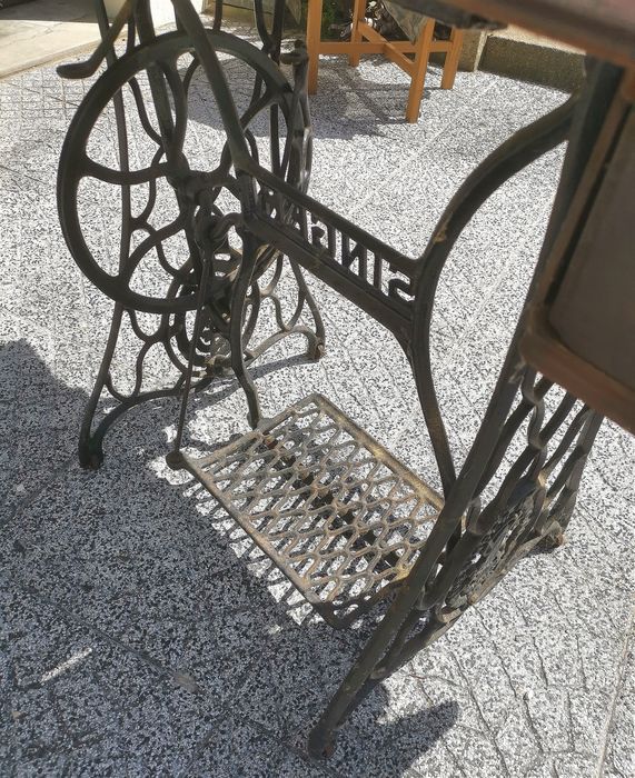 Máquina de costura antiga