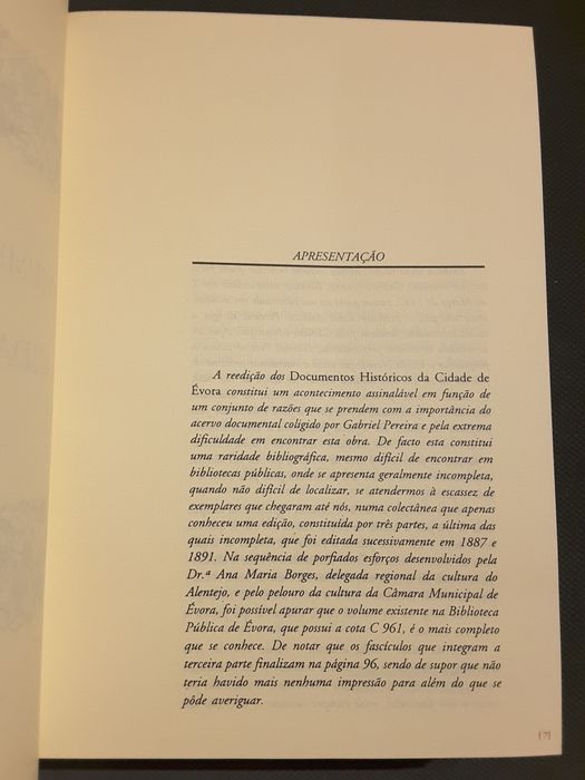 Historical Documents of Évora / Biography of Lisbon64575241051139121