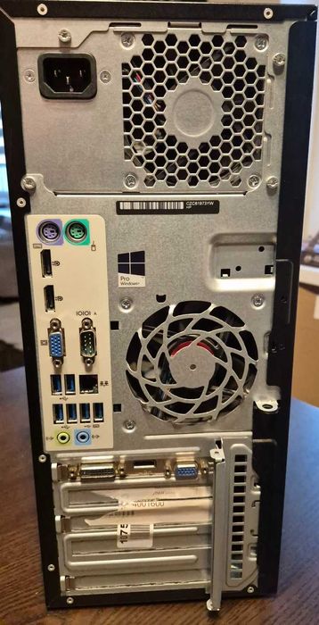 Komputer HP 800 G2 i3-6100 8GB 180GBSSD 500GBHDD GT705 1GB Win10Pro