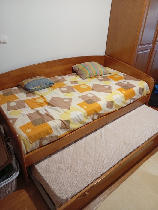 Cama de solteiro com gavetao