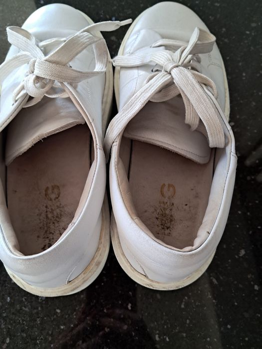 Białe skórzane sneakersy Mango 37