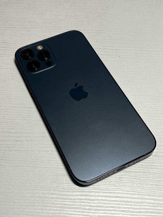 iPhone 12 Pro на 128 Гб