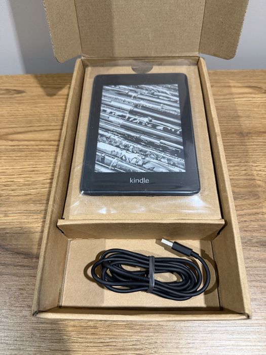 Електронна книга Amazon Kindle Paperwhite 10th Gen