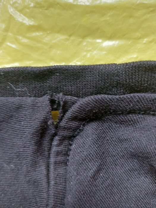 T-shirt czarny z czaszką damski rozmiar S firma TEX