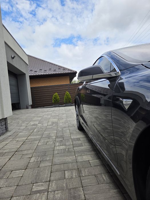 Tesla Model S 2018 75D