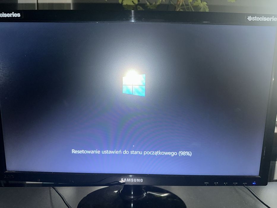 Komputer stacjonarny