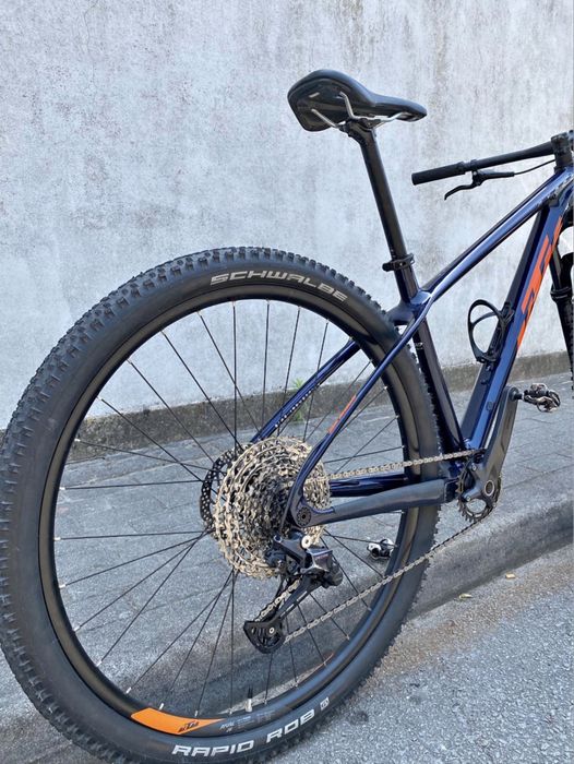 Bicicleta KTM Carbono