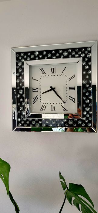 Lustrzany zegar diamenty kryształy 50x50