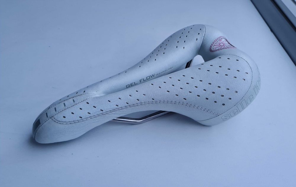 Велосідло жіноче Selle Italia Diva Gel Flow