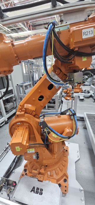 Programowanie/serwis robotów ABB