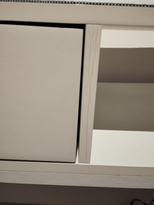 Aparador com gaveta e prateleiras + base parte de cima 104cm largura