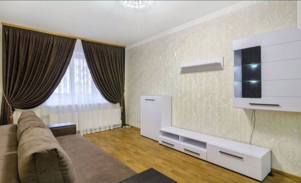 Оренда розкішної 1к з А/О в новобудові на початку Пр. Свободи (біля Мануфактури)