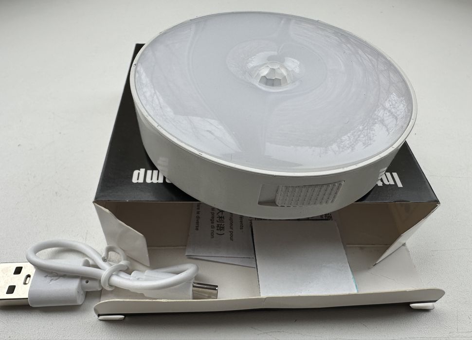 Світильник з датчиком руху акумуляторний светильник/ночник аккумулятор